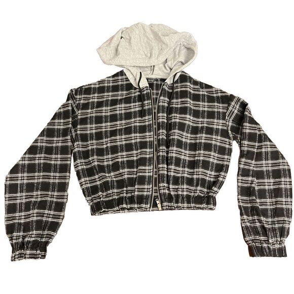 Jackets & Blazers - Women's‎ black and white zip up shein plaid gray hood crop jacket Size Small